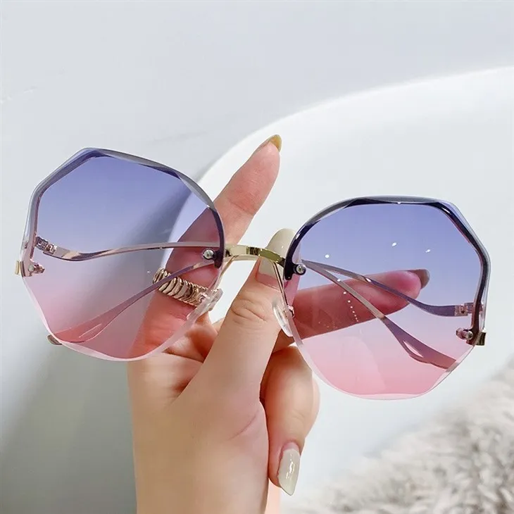 Edge Gradient Sunglasses