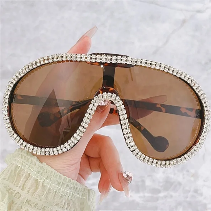 Överdimensionerade solglasögon One-Piece